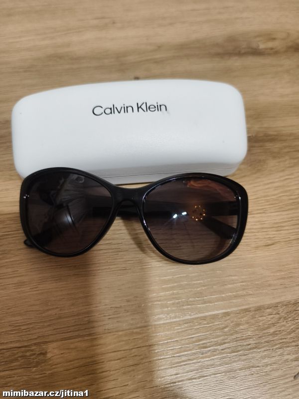 Calvin Klein sluneční brýle