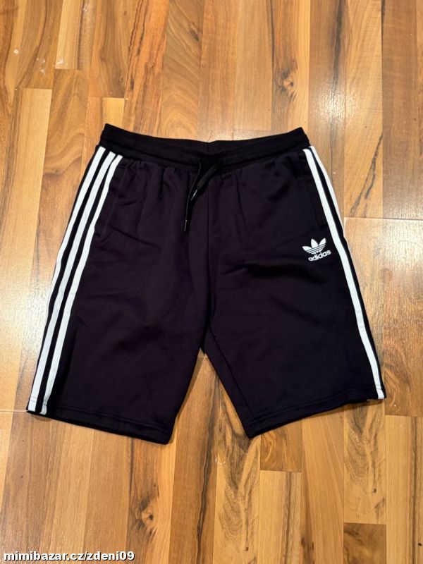 Kraťasy Adidas