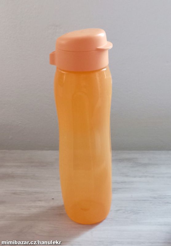Voděnka 750 ml Slim s pítkem