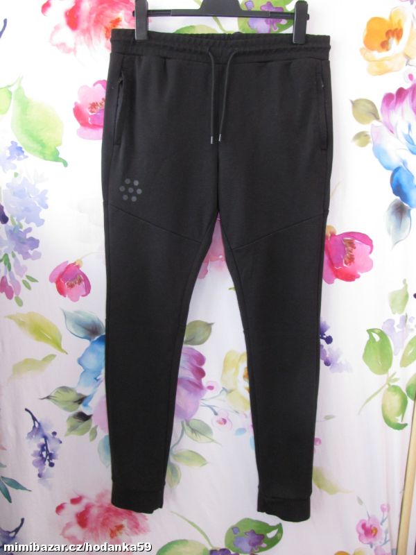 Černé sportovní kalhoty, tepláky CROPP/unisex