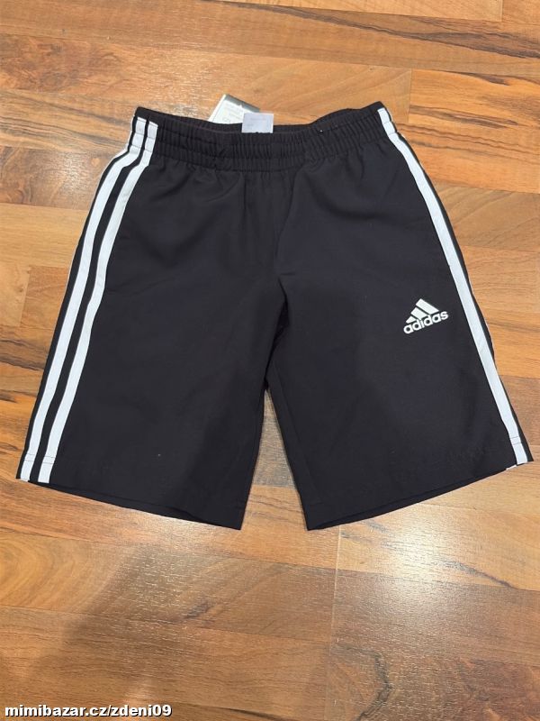 Kraťasy Adidas
