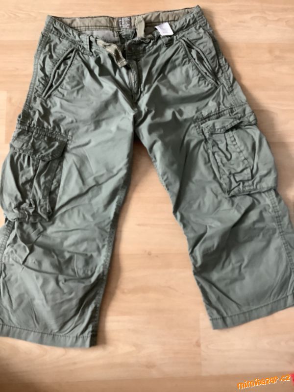 Plátěné tříčtvrťáky zn. H&M