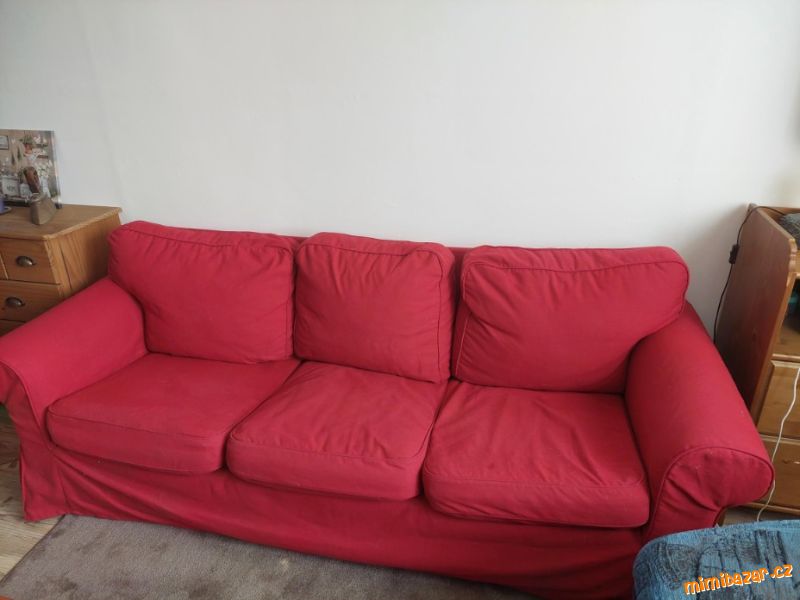 IKEA EKTORP trojsedák + tmavě červený potah
