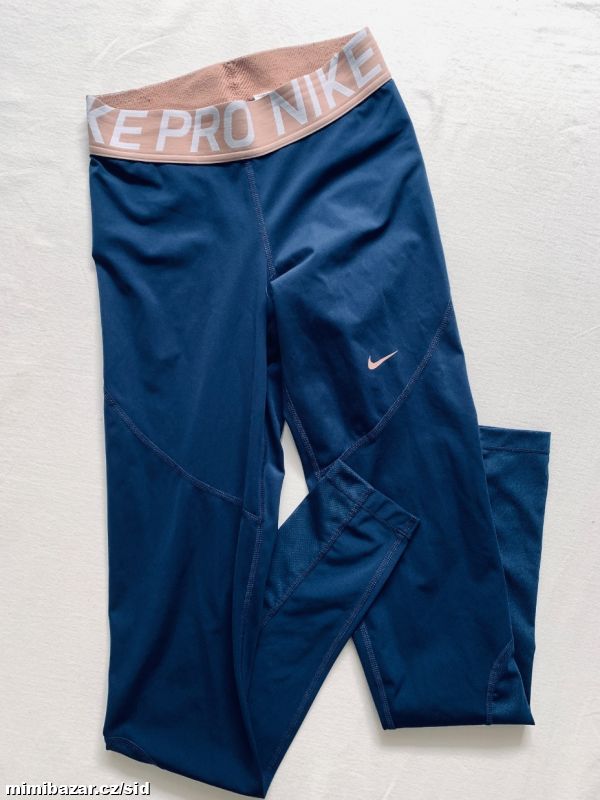 Leginy Nike