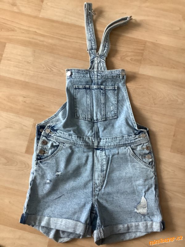 Džínové kraťasy s laclem - lacláče zn. H&M