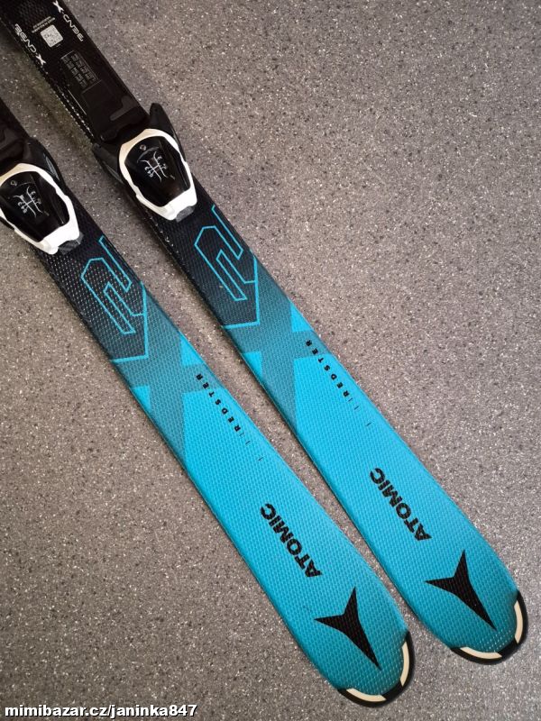 JUNIOR. CARV. LYŽE ATOMIC REDSTER X2 - 140 CM