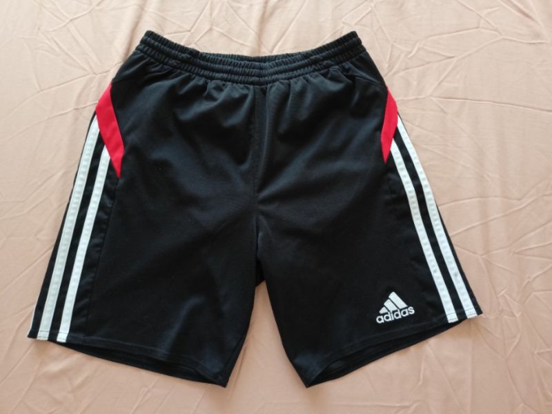 Sportovní kraťasy