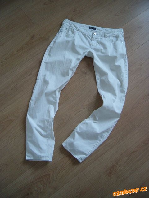Bílé letní plátěné kalhoty Armani Jeans vel. 29/ M