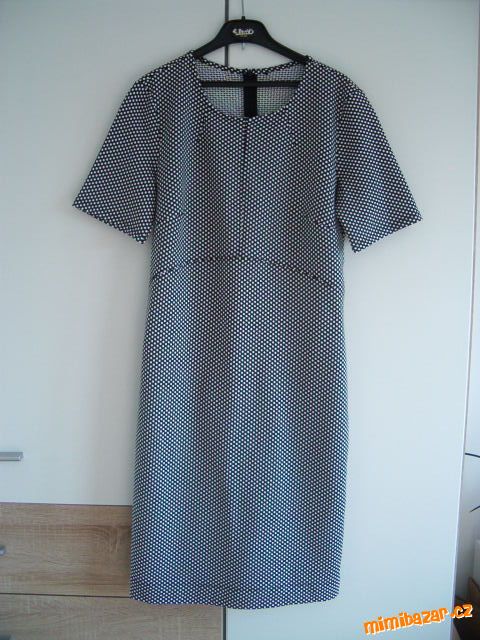 Černobílé puntíkaté elastické šaty na zip vel. M/L
