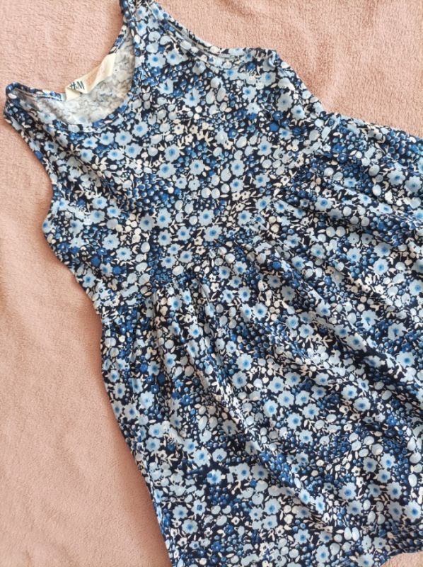 **Dívčí letní šatičky H&M*vel.98/104**