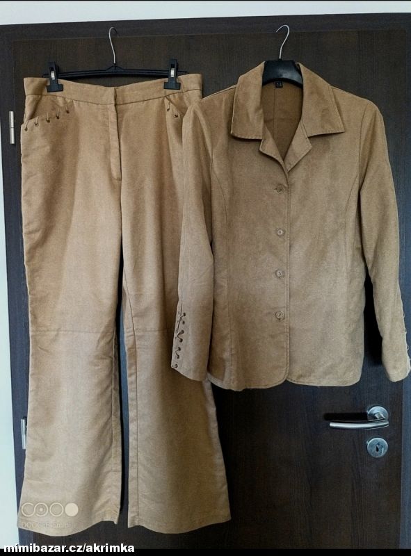 Kalhotový kostým vel. L-XL
