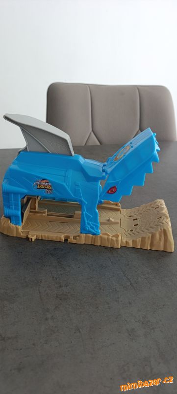 Hot wheels dráha