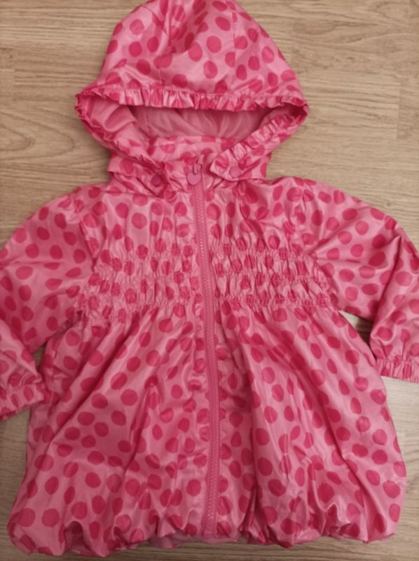 **Dívčí šusťáková bundička H&M*vel.86**