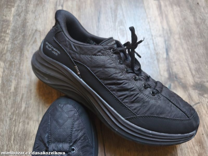 Tenisky SKECHERS Hands Free Slip-ins v.45