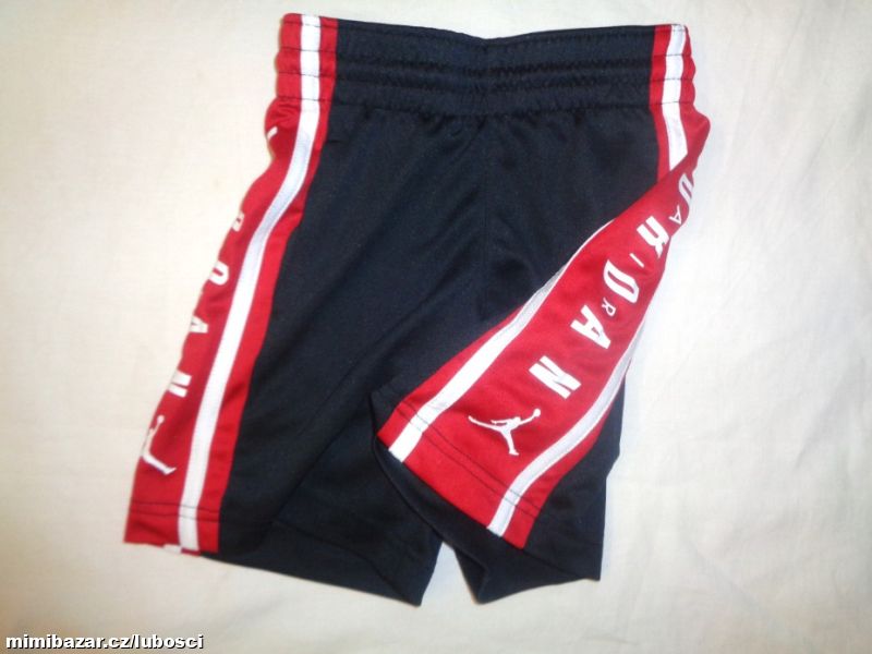 Černé sportovní šortky Jordan 8-10 let Dri-Fit