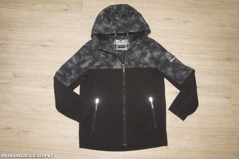 C&A softshelová bunda vel.152