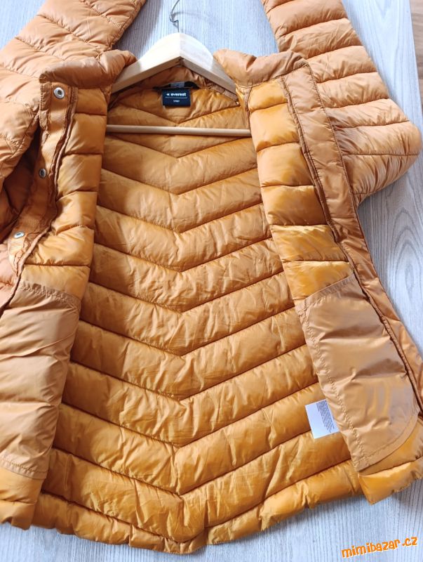 Lehoučká bunda Everest
