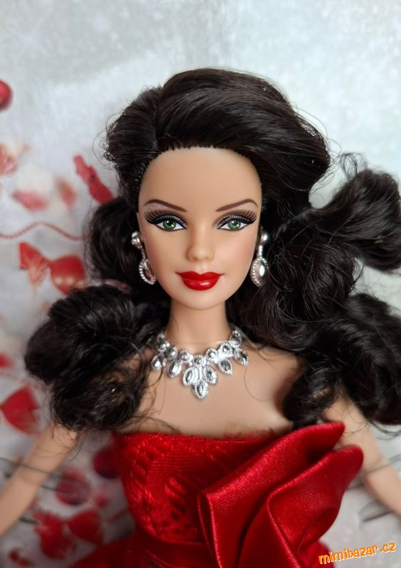 Na prodej sberatelska Barbie Holiday 2012 cierna