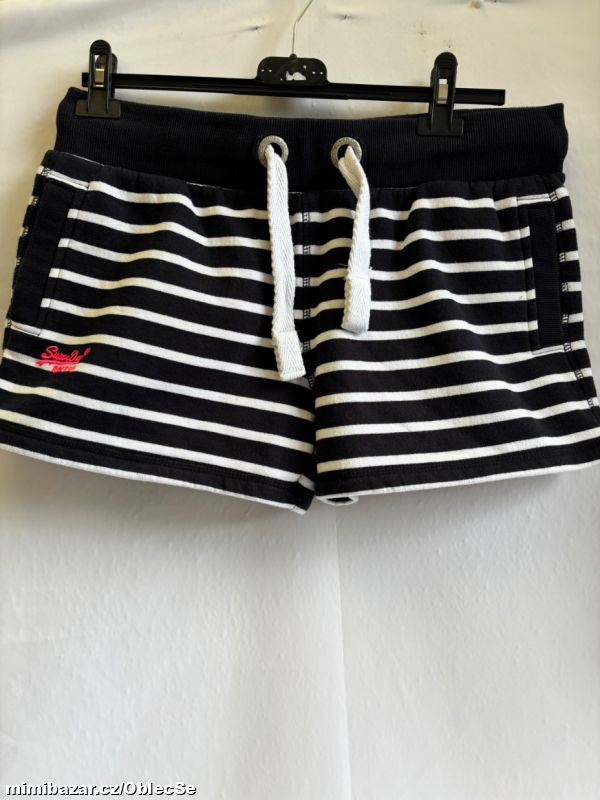 dámské teplákové kraťasy SUPERDRY