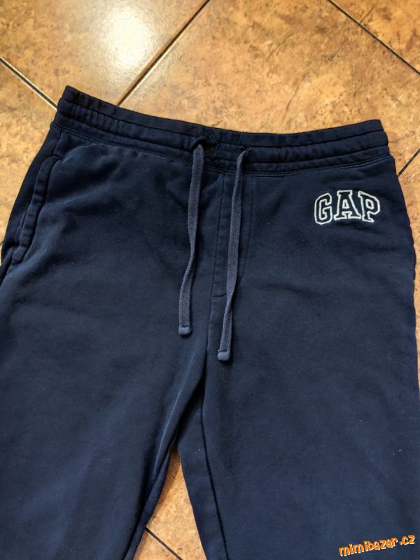 gap tepláky -M