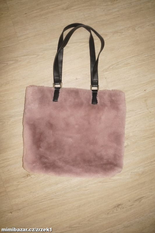 Catwalk nádherná kožíšková kabelka