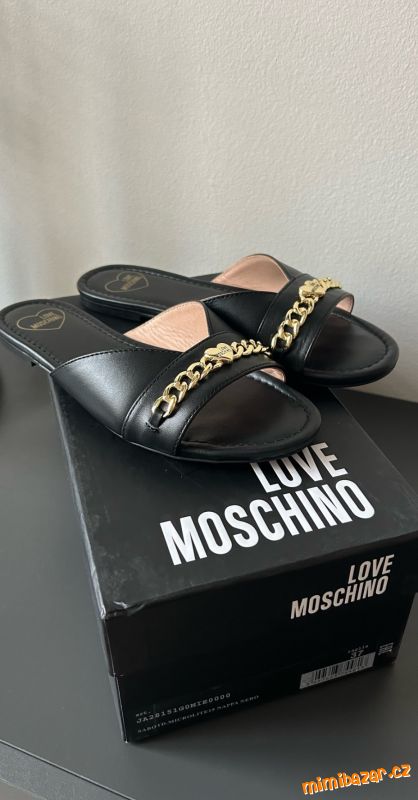 Kožené nazouváky LOVE MOSCHINO