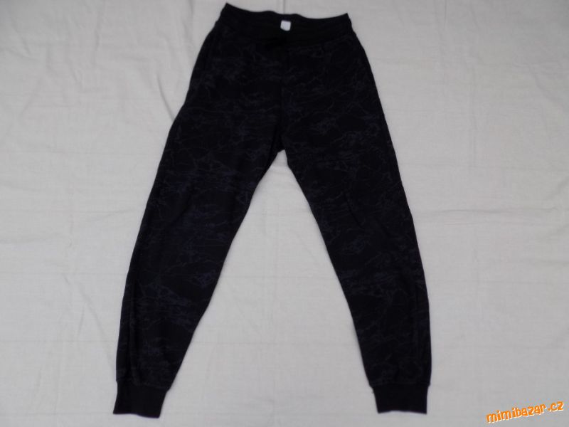 PRĎÁCKÉ ČERNO-ŠEDÉ TEPLÁKY H&M 158