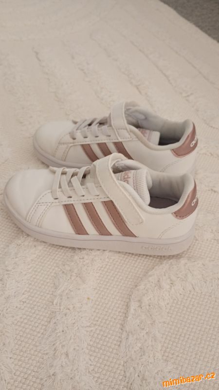 Dětské boty Adidas vel.28