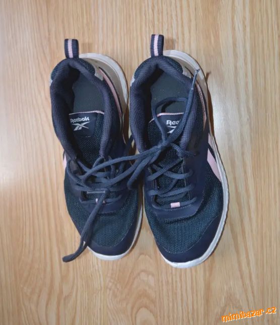 Tenisky Reebok vel. 35