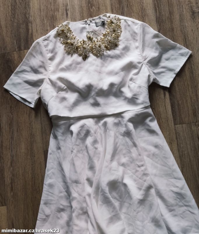 LUXUSNÍ ŠATY ASOS 40