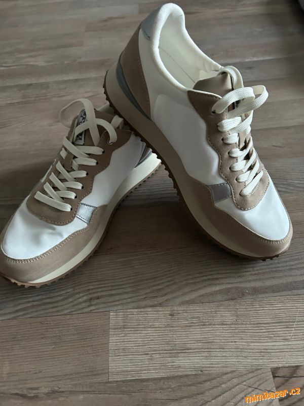 Napajpiri sneakersky