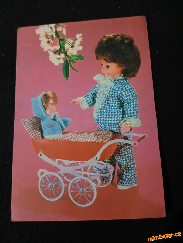 Retro pohlednice panenky, .kočárek, VF, ČSSR