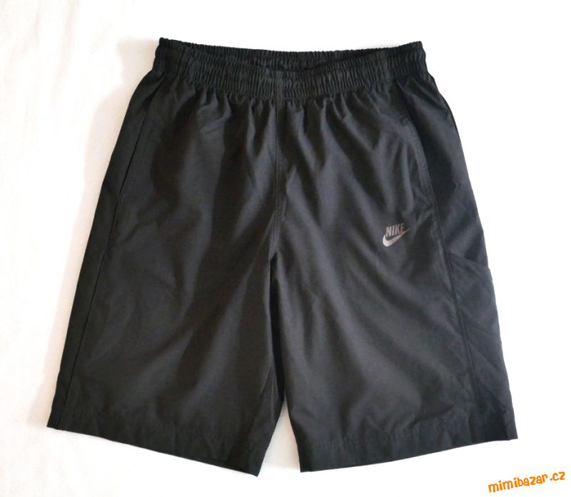 Sportovní funkční kraťasy NIKE