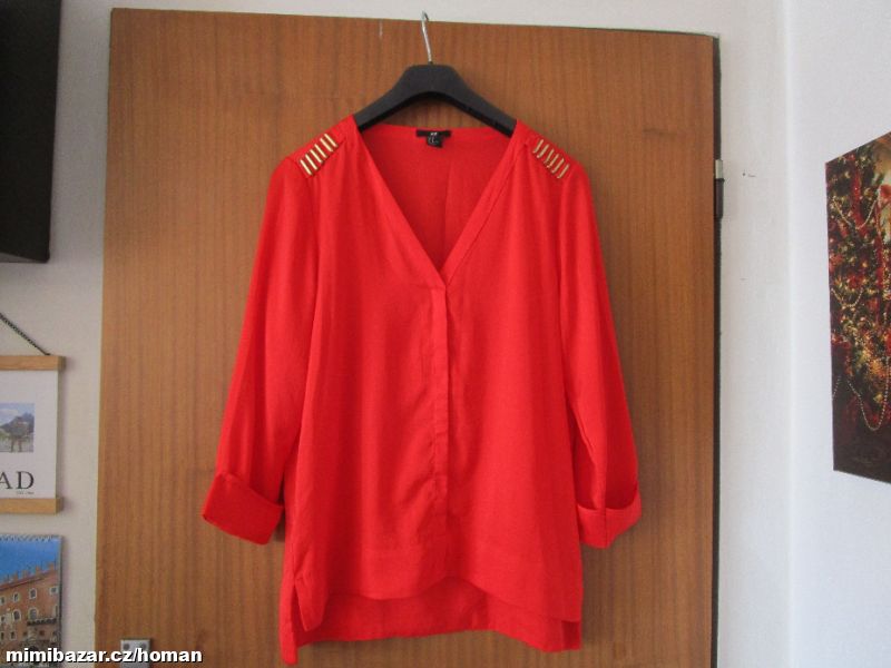 Pěkná lehoučká červená halenka z H&M, vel. 38