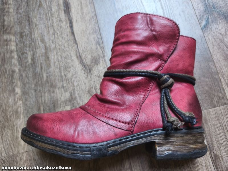 Teplé kotníkové kozačky RIEKER v.39