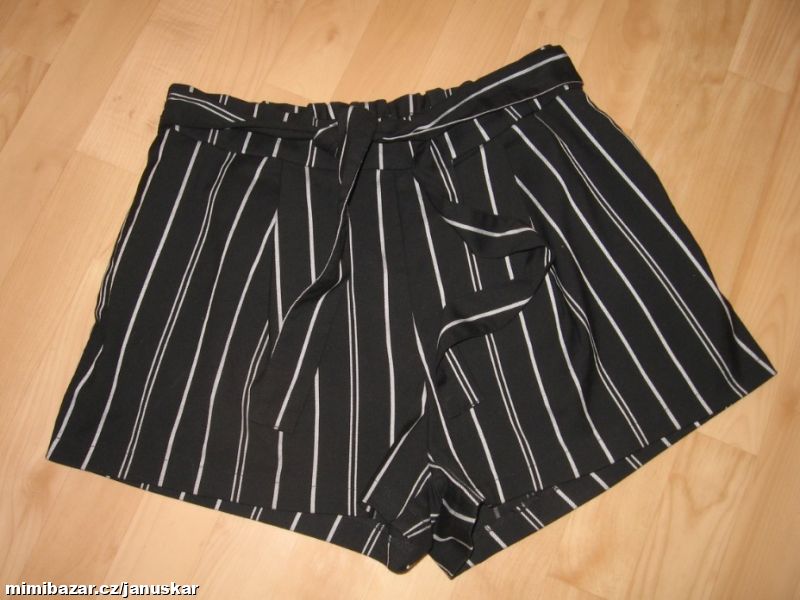 Dámské černé pruhované kraťasy / šortky H&M