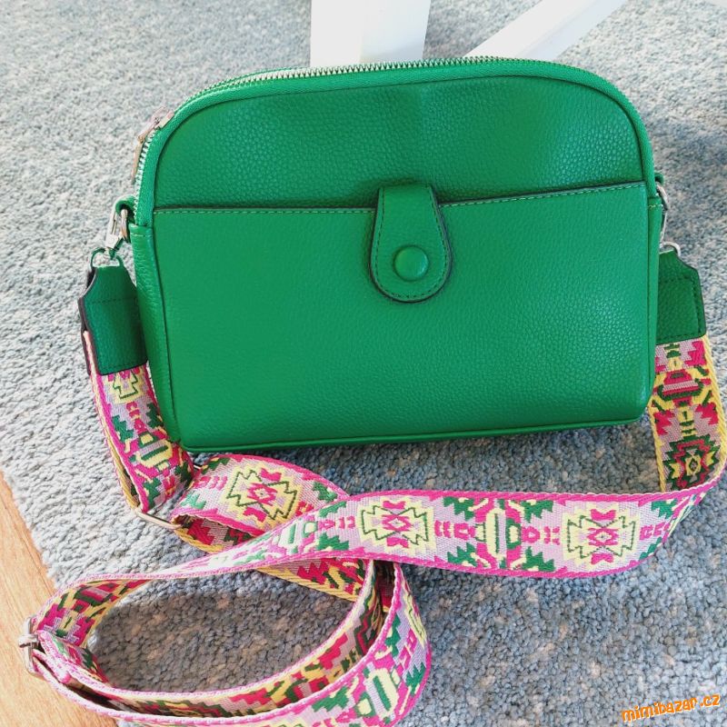 KRÁSNÁ KABELKA CROSSBODY