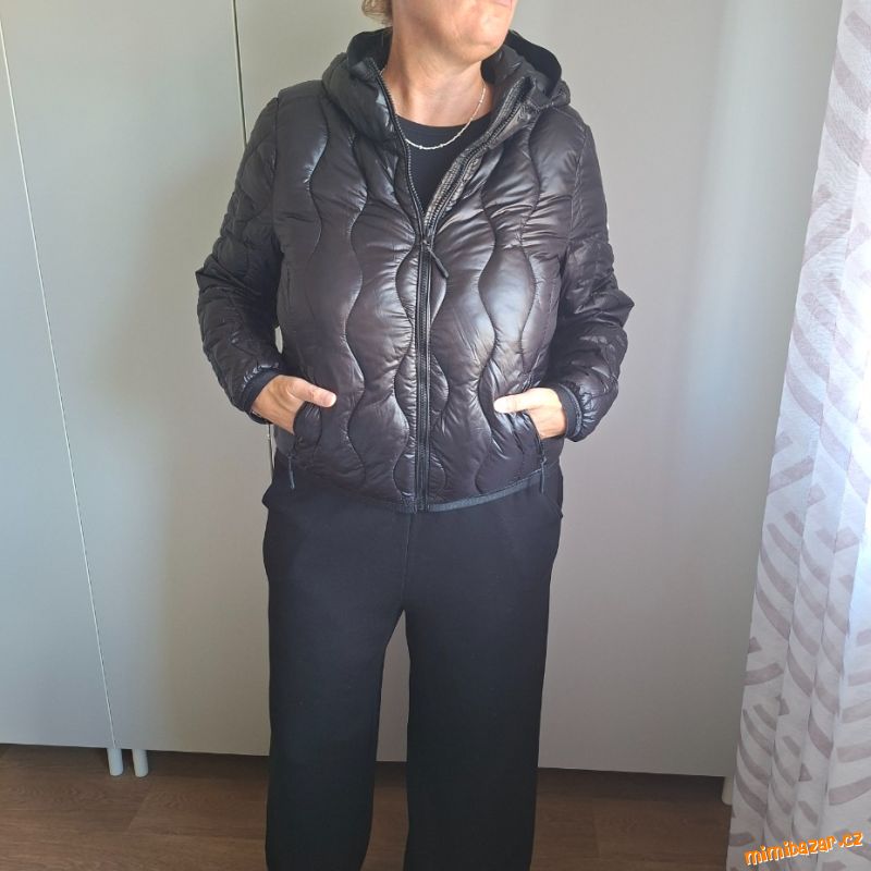 SKVĚLÁ BUNDA PODZIM