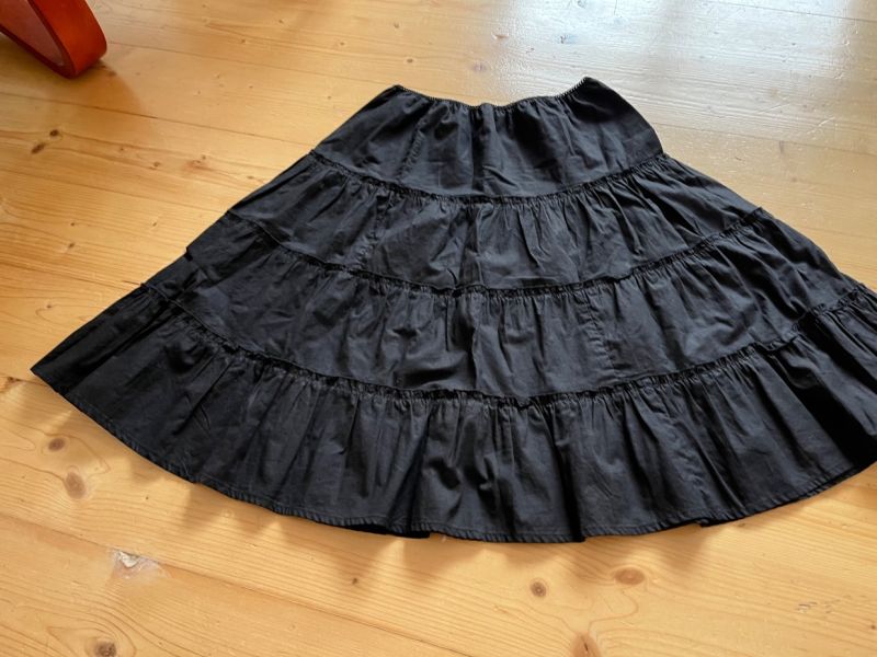 černá lehká bavlněná (plátno) sukně top stav