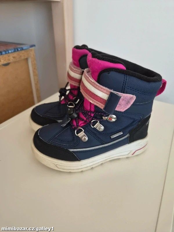 Zimní boty Tommy Hilfiger vel. 27