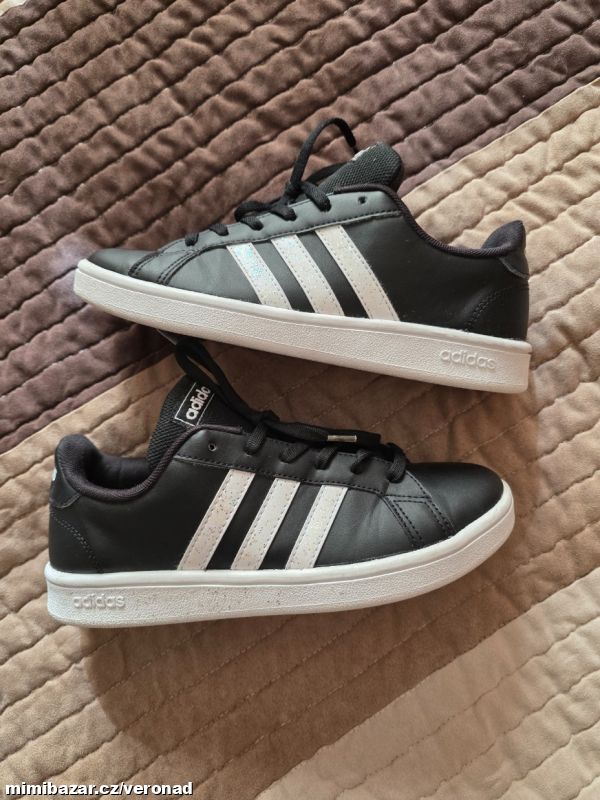 BOTASKY ADIDAS VEL 37 TOP STAV