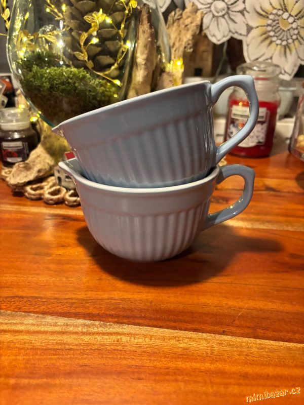 dvě misky s ouškem objem 550 ml