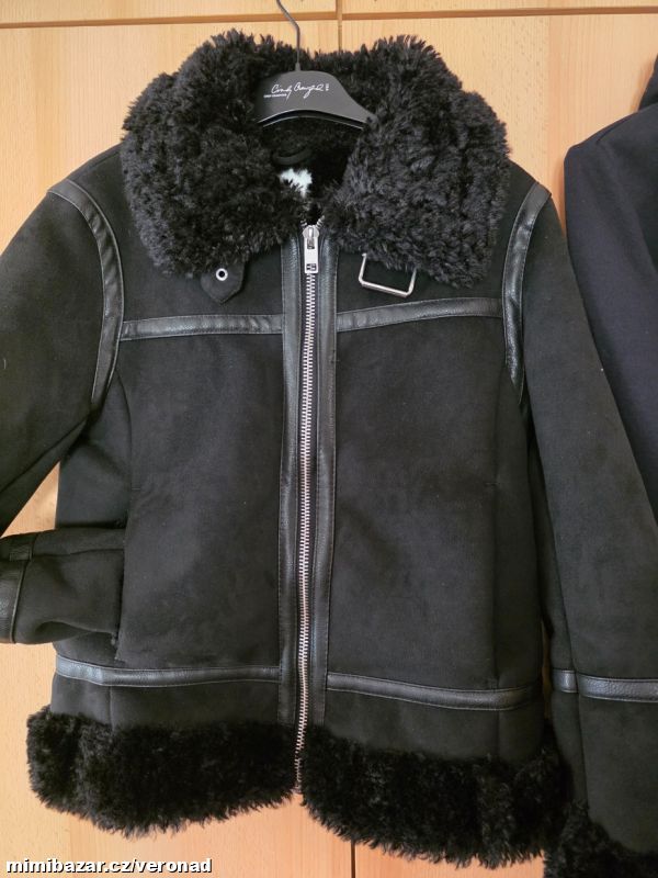 NADHERNA PILOTKA Z H&M Nova vel Xs