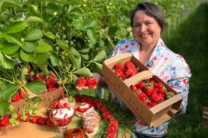 Voní, chutná, baví: Samosběr jahod na Farmě Vraňany je tu!