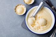 Domácí zmrzlina: Recept na vanilkovou, čokoládovou, jahodovou, i se slaným karamelem