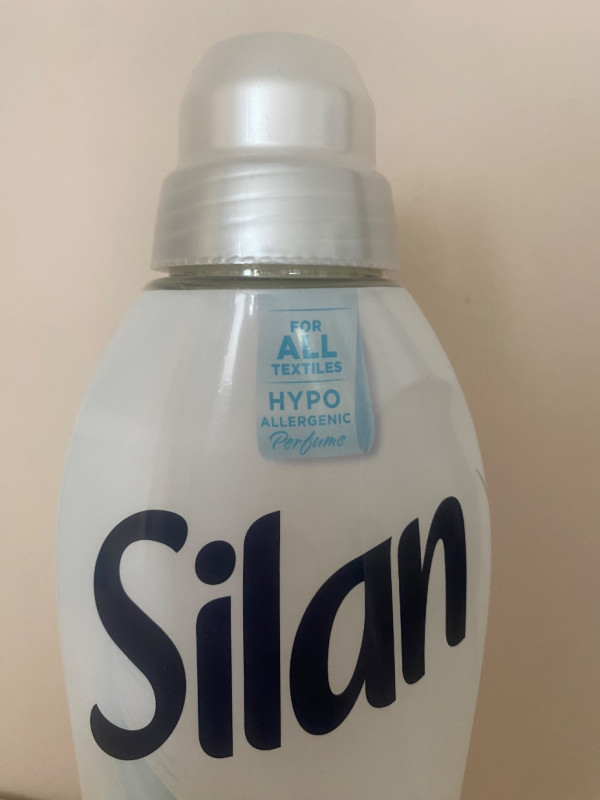 Silan sensitive - jemné a něžné, nadýchané prádlo se svěží vůní