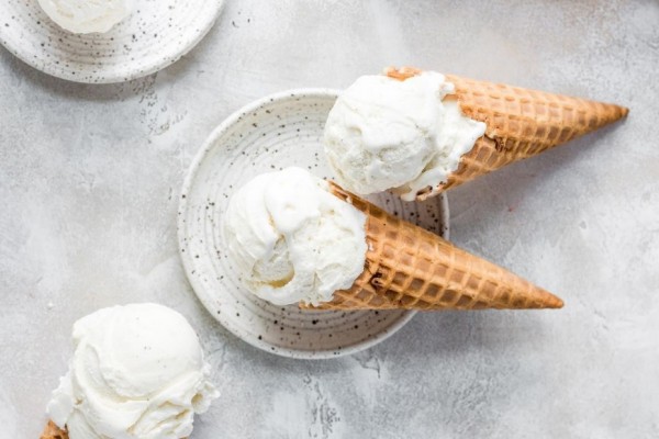 Jak si osladit léto s nanuky a zmrzlinami: Tipy na různé zmrzliny a nanuky