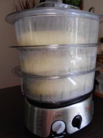 Vynikající kynutý knedlík/ ovocné knedlíky -  zadělaný v pekárně a vařený v páře